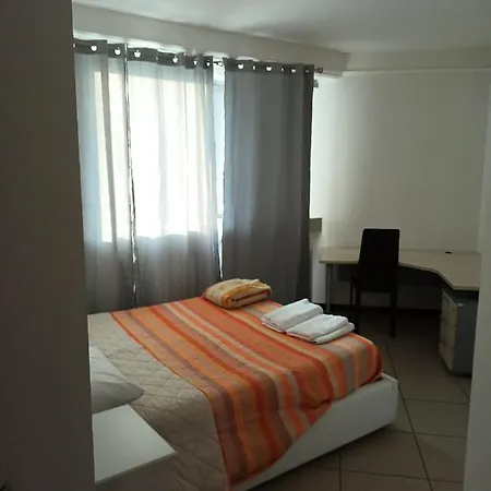 La Torre Apartment Latina Exterior photo